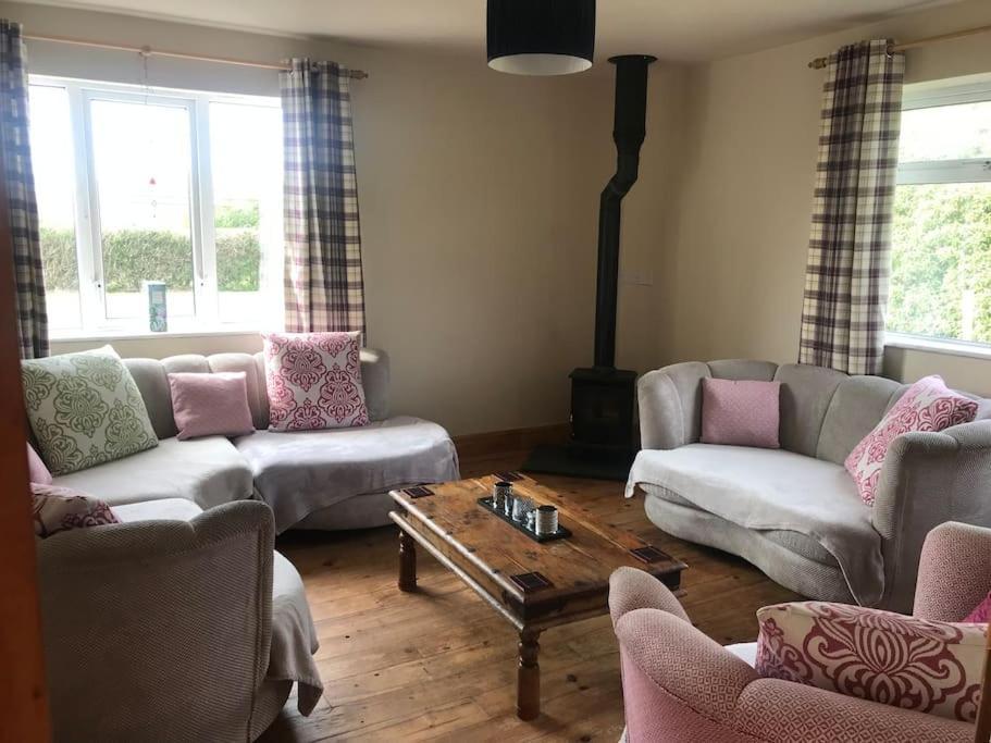 Rosie'S Pad Villa Louisburgh Exterior foto