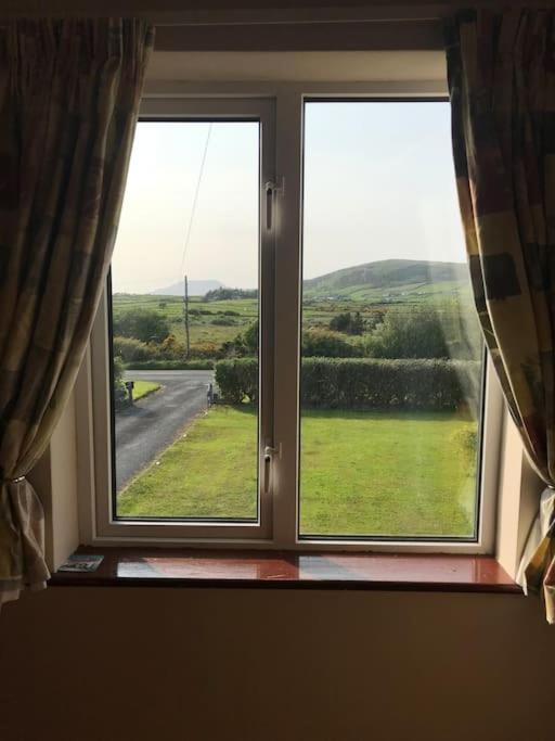 Rosie'S Pad Villa Louisburgh Exterior foto