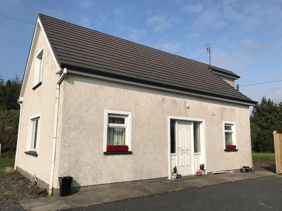 Rosie'S Pad Villa Louisburgh Exterior foto